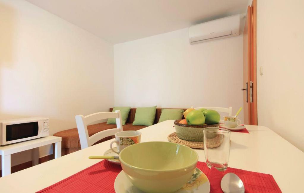 Apartments Ladonja Medulin Exterior photo